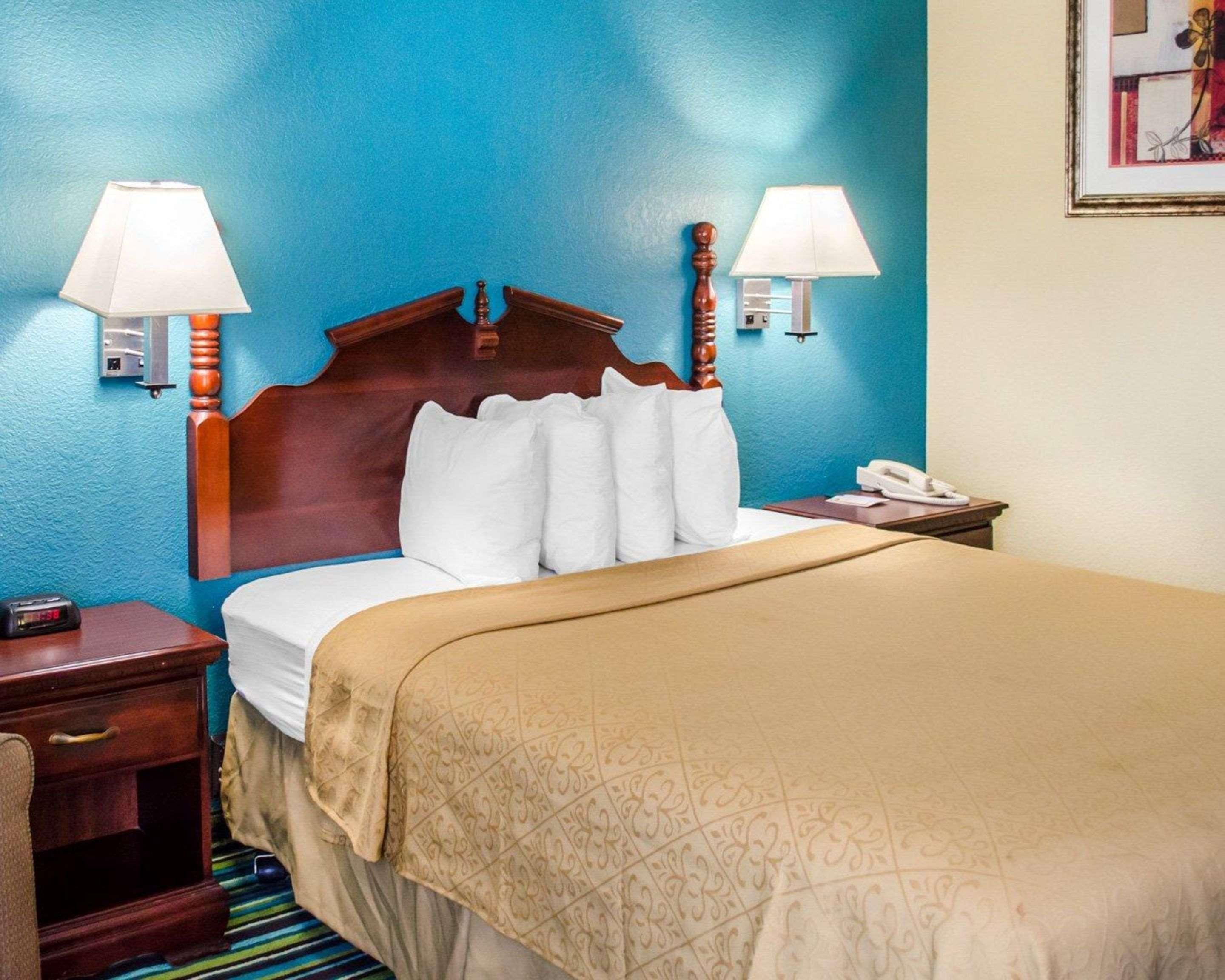 Quality Inn & Suites Medina - Akron West Buitenkant foto