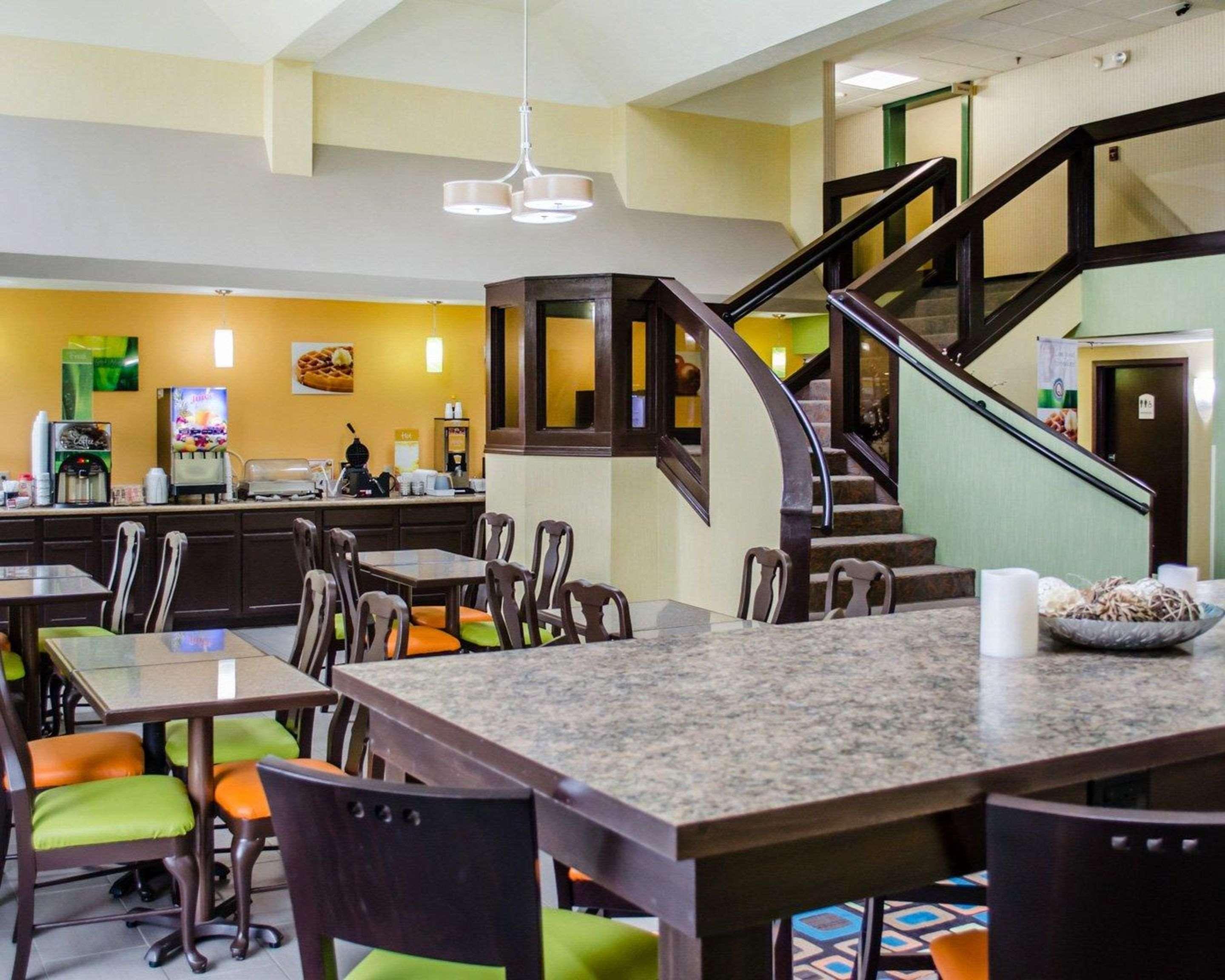Quality Inn & Suites Medina - Akron West Buitenkant foto