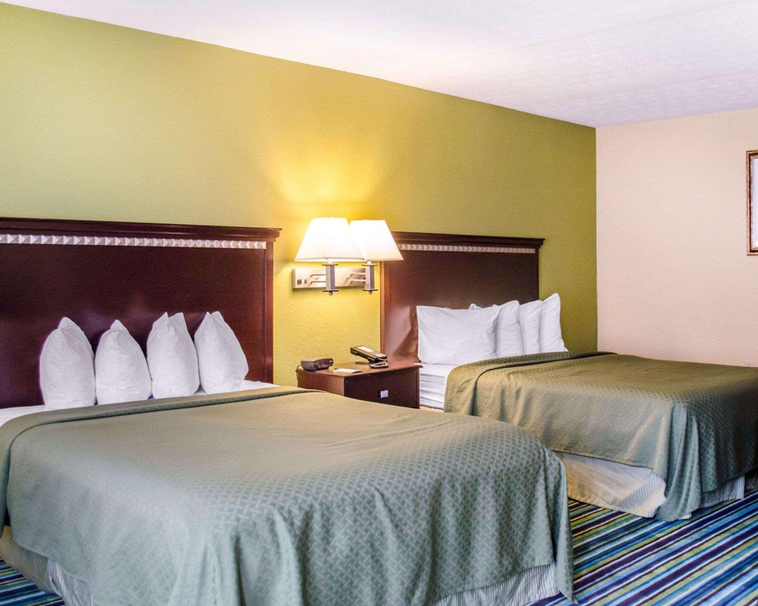Quality Inn & Suites Medina - Akron West Buitenkant foto