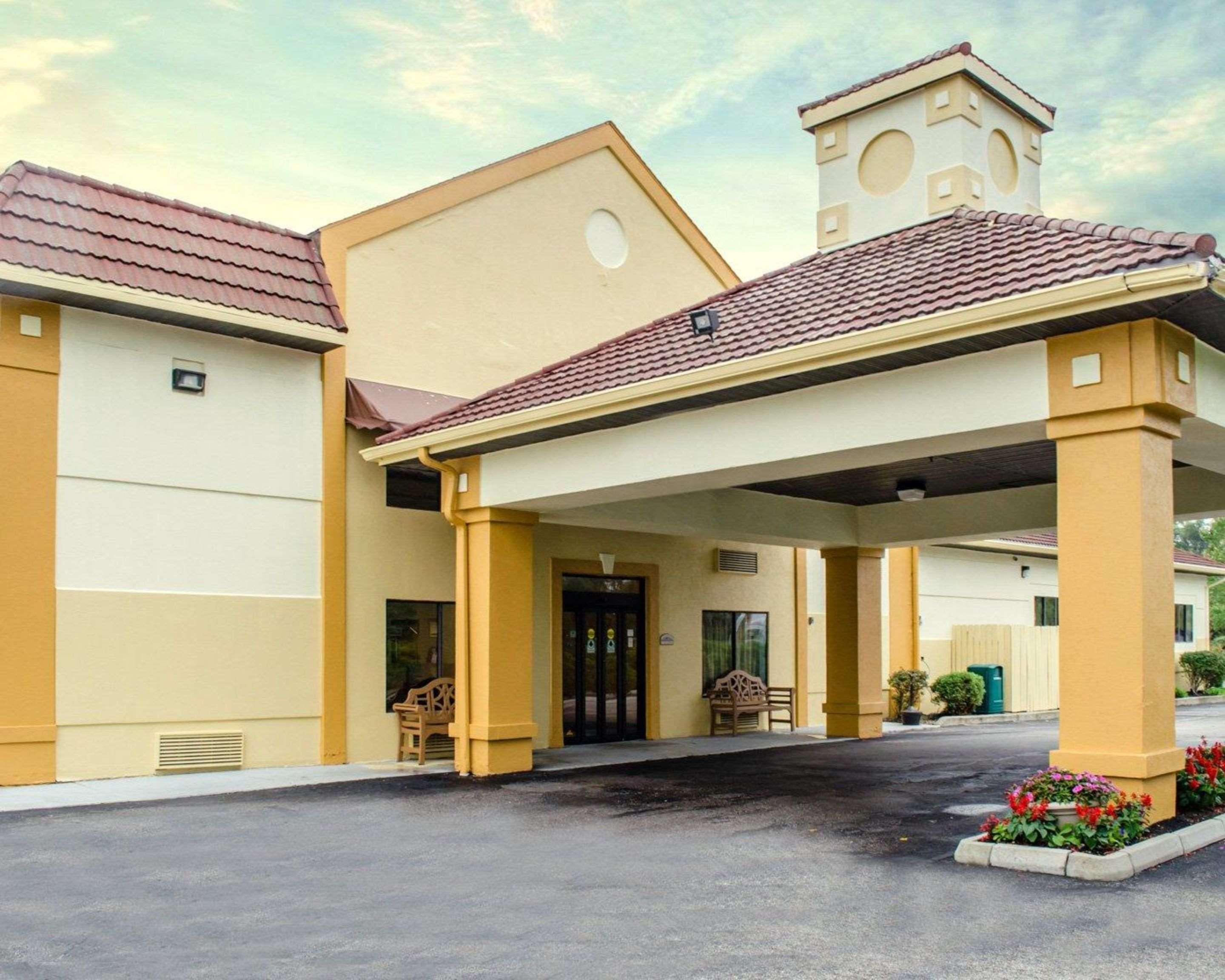 Quality Inn & Suites Medina - Akron West Buitenkant foto