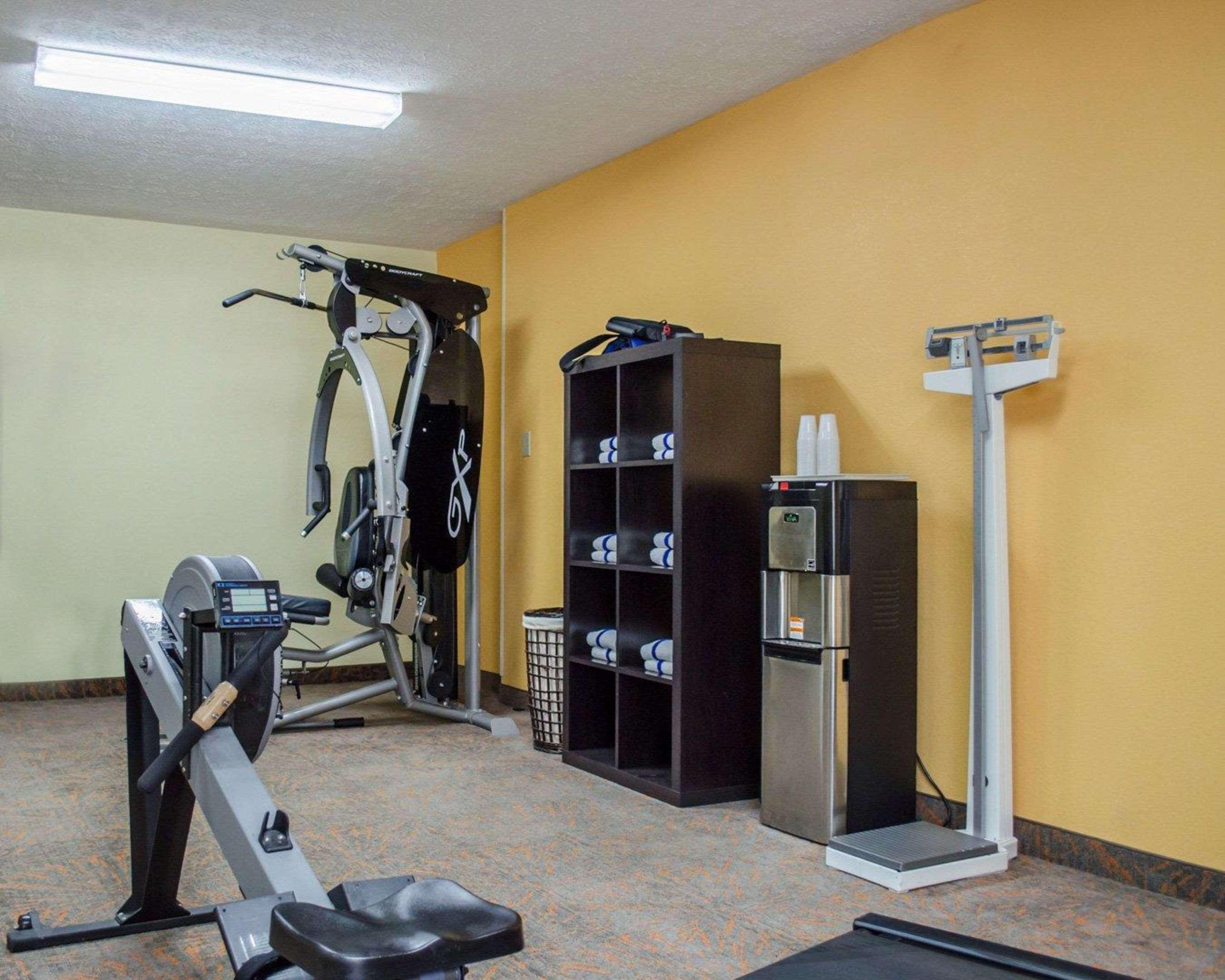 Quality Inn & Suites Medina - Akron West Buitenkant foto