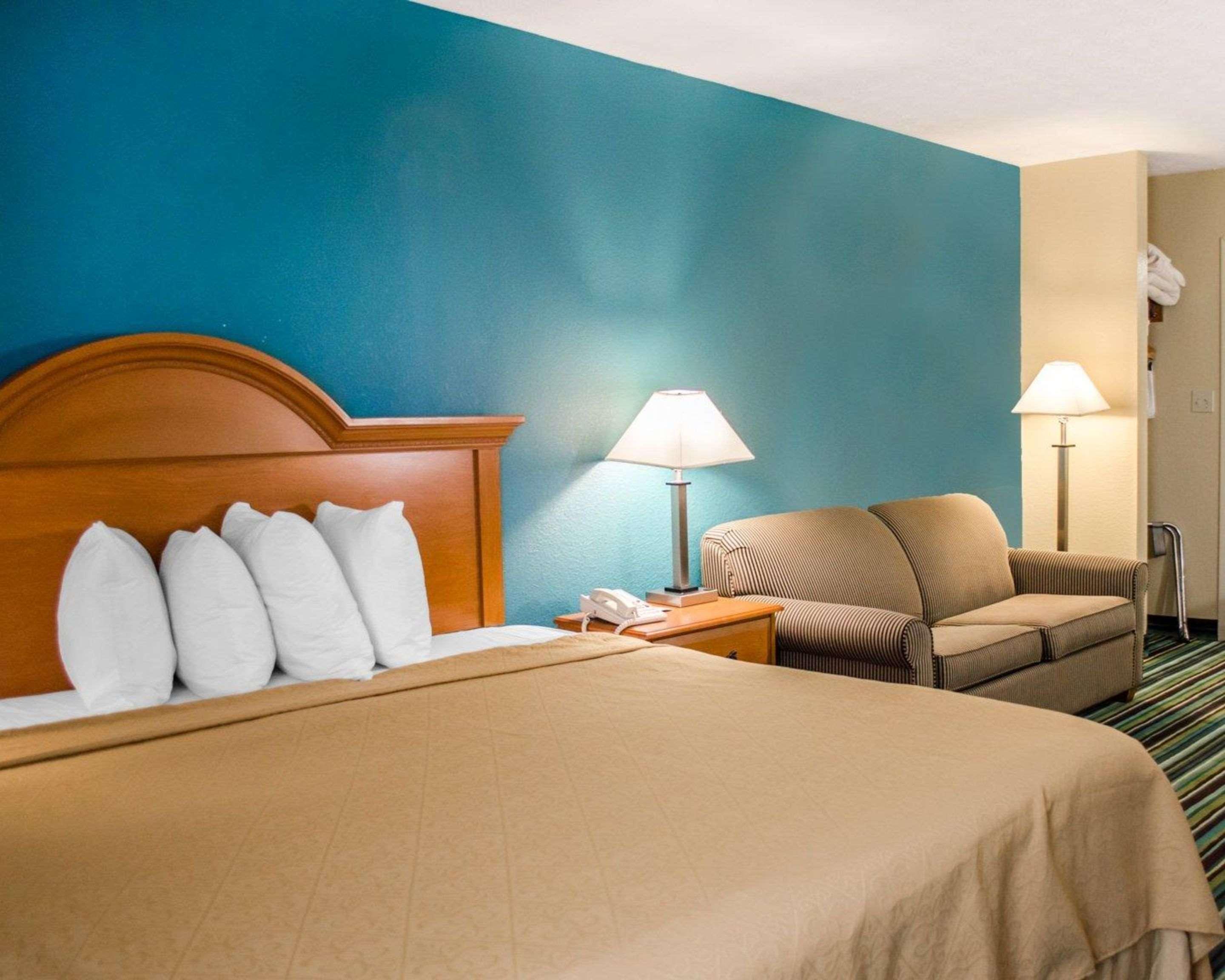 Quality Inn & Suites Medina - Akron West Buitenkant foto